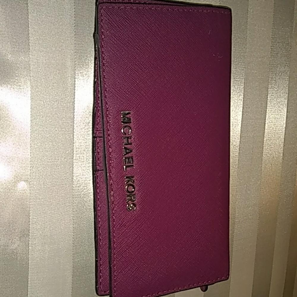 Michael kors wallet